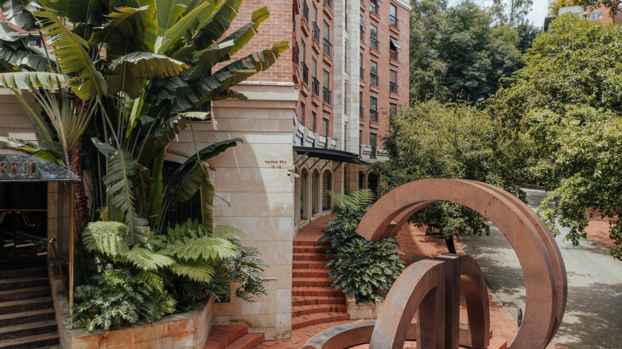 Hotel Park10 Medellín Exterior foto The entrance to the hotel